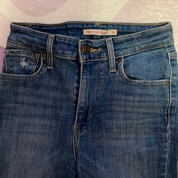 Levi’s 721 High Rise Skinny Jeans - Picture 3 of 10